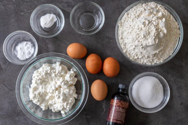 Ingredients for the cottage cheese buns