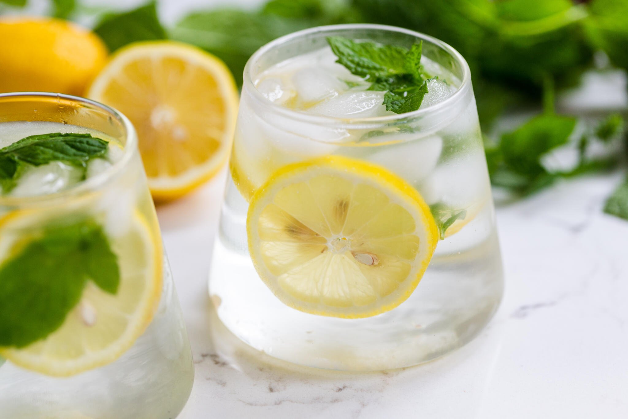 Citrus and Mint Infused Water - Momsdish