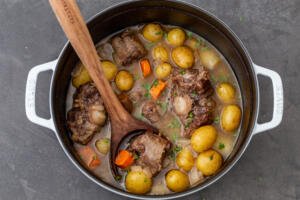 Braised Oxtail in a pot