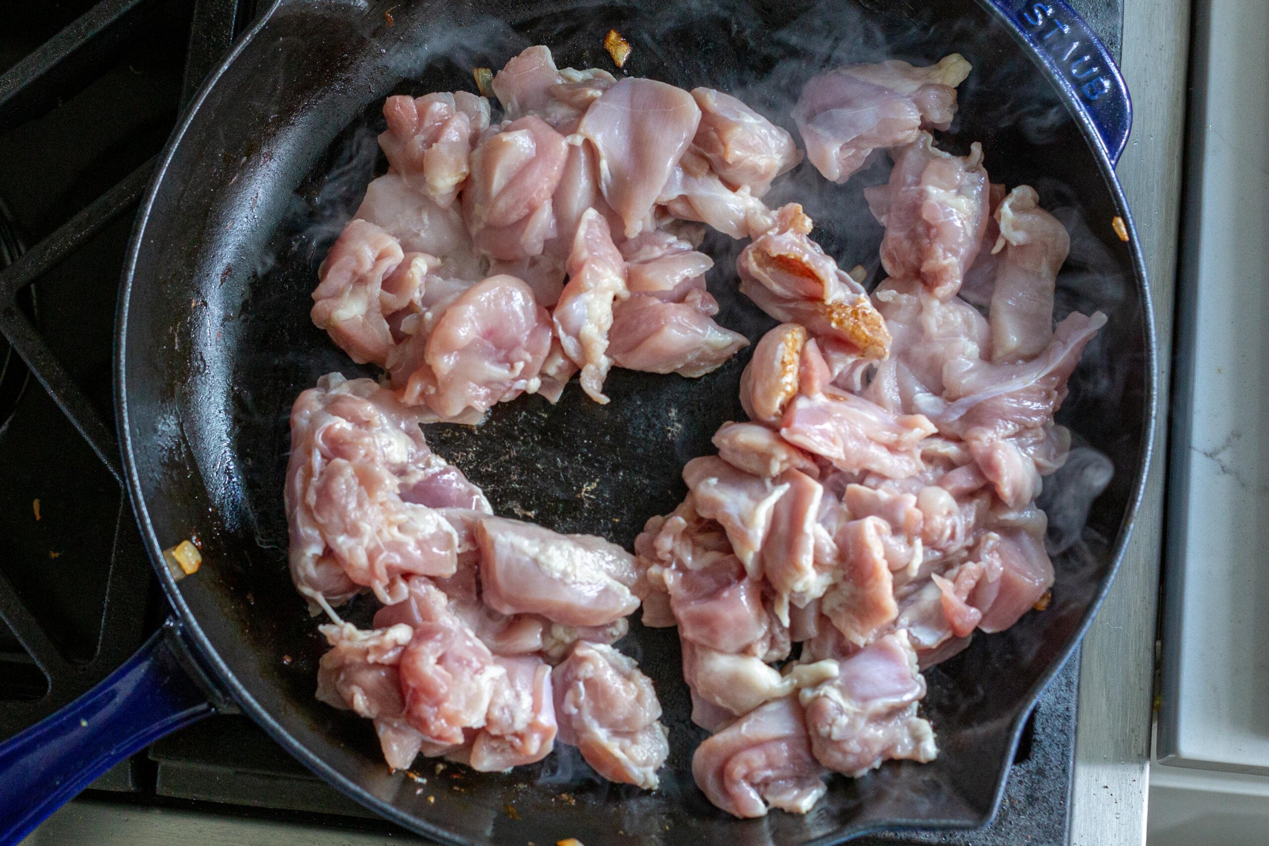 Chicken Mushroom Gravy (Under 30 Minutes) - Momsdish