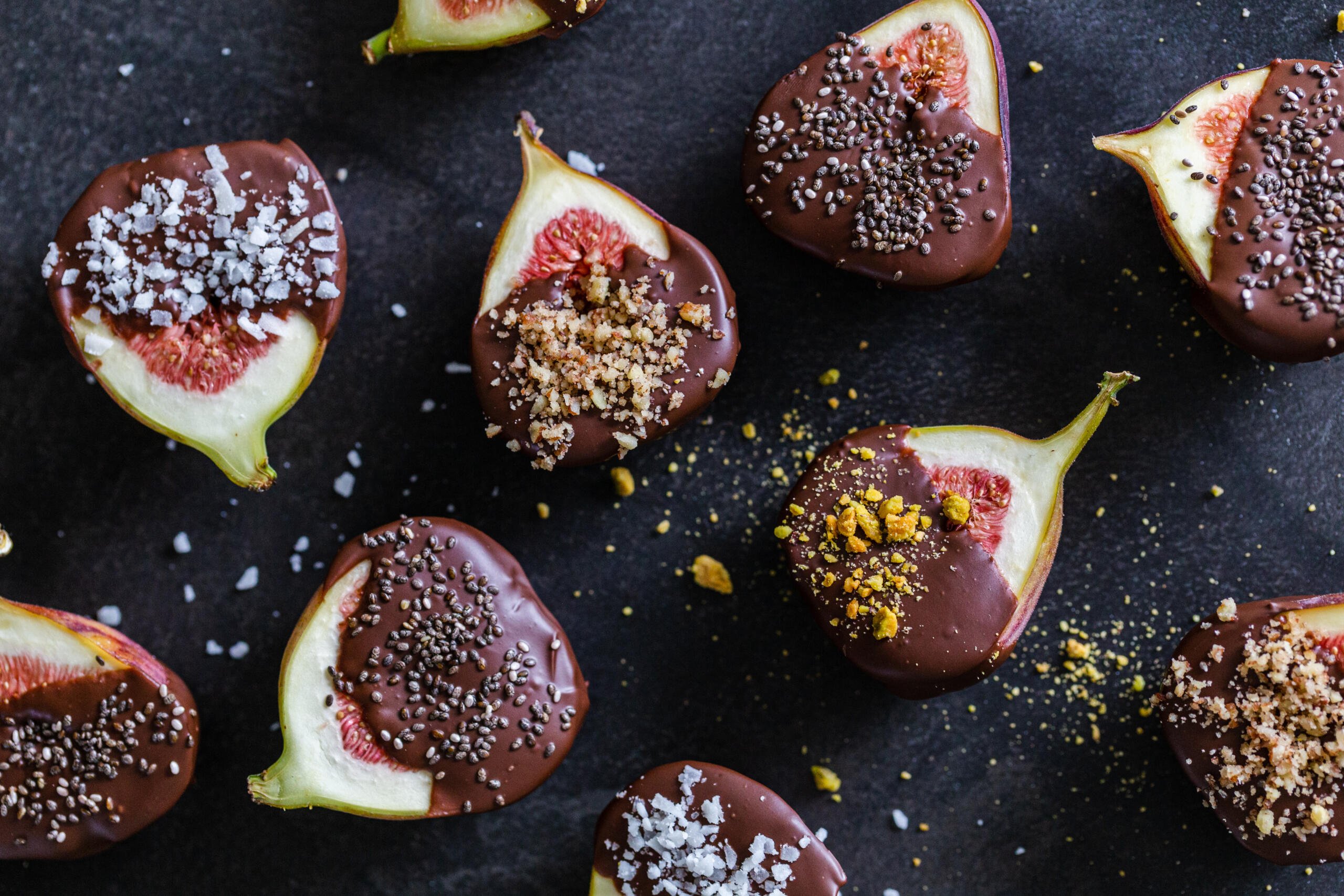 Chocolate Dipped Figs (So Easy) Momsdish
