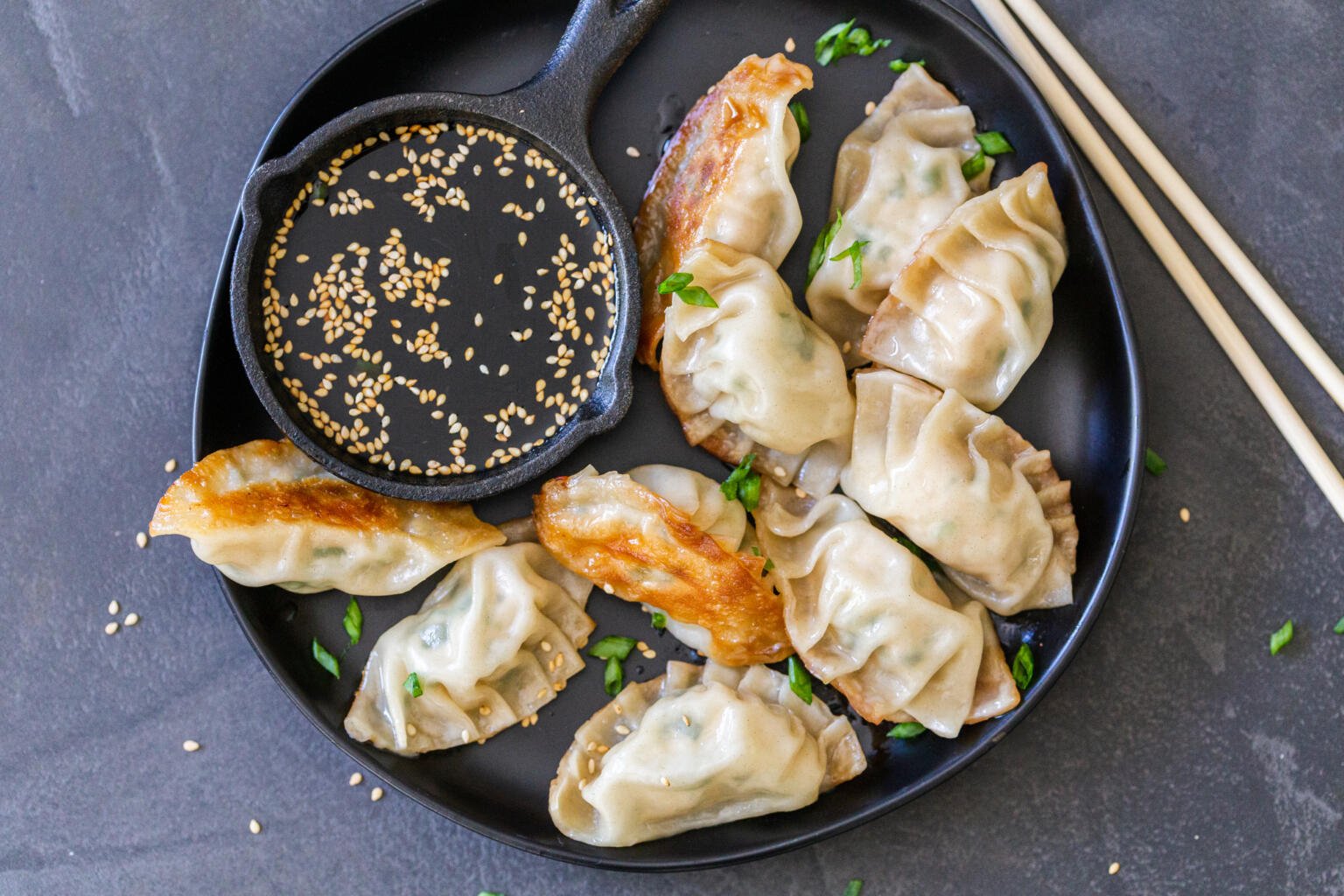 gyoza-recipe-japanese-dumplings-momsdish