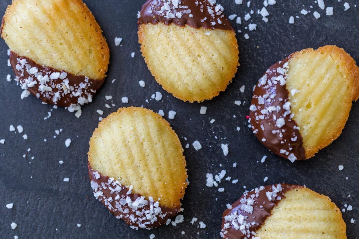 Classic French Madeleine Cookies Momsdish