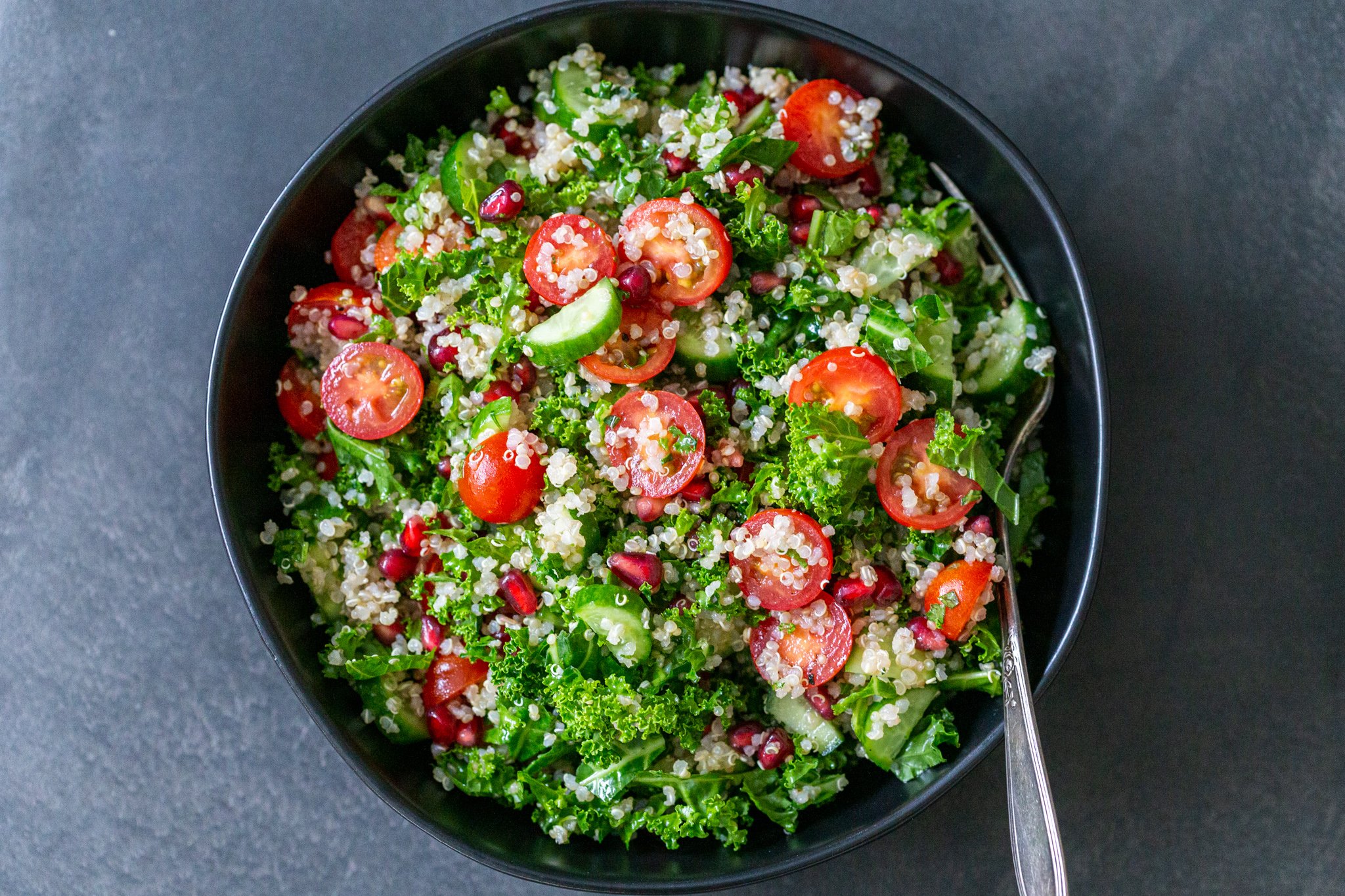 Kale Quinoa Salad (Only 15 Minutes) Momsdish