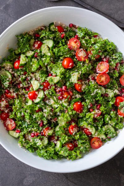 Kale Quinoa Salad (Only 15 Minutes) - Momsdish