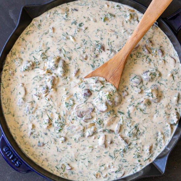 Mushroom gravy in a pan
