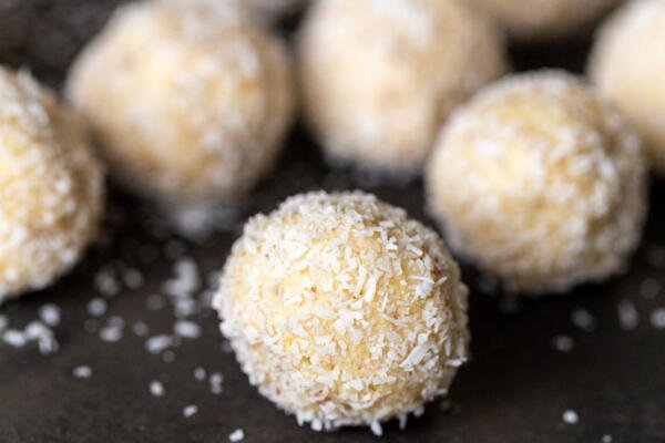 Ferrero Raffaello Candy 