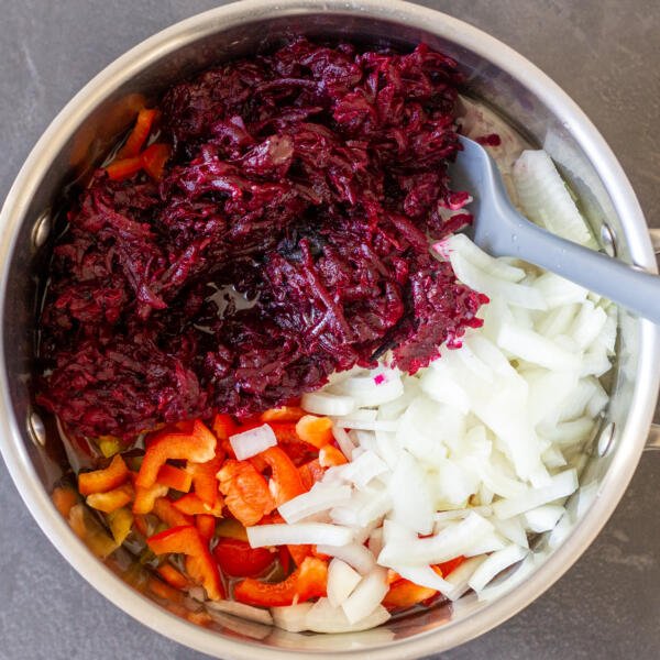 Ingredients for the marinated beet salad