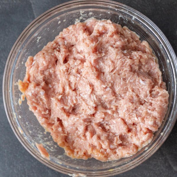 meat mixture of meatballs