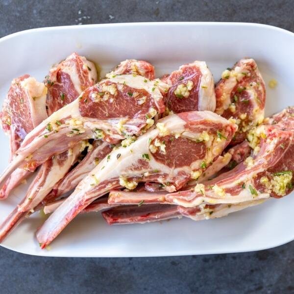 lamb chops marinating