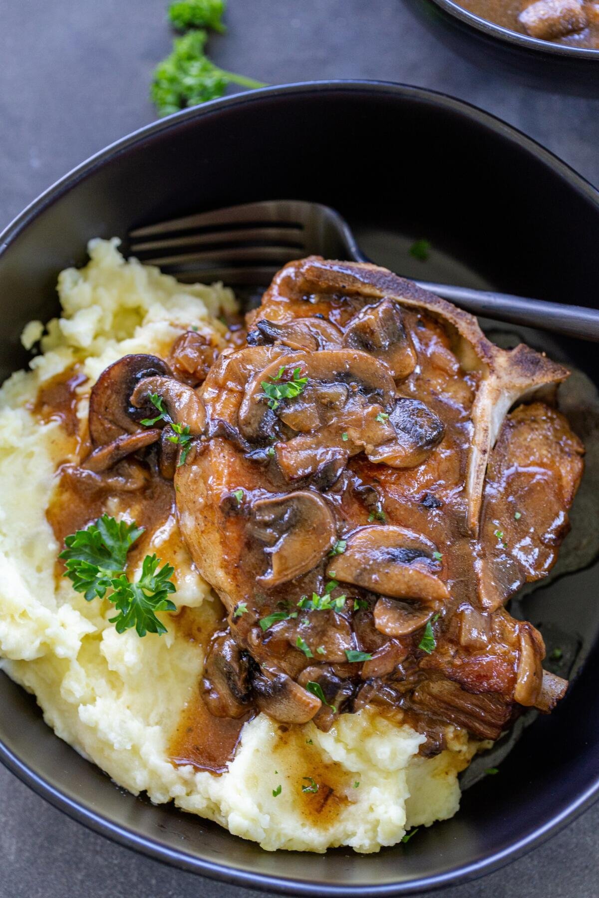 Instant pot pork discount chops mushroom gravy