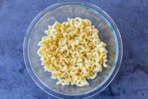 cooked macaroni in a bowl