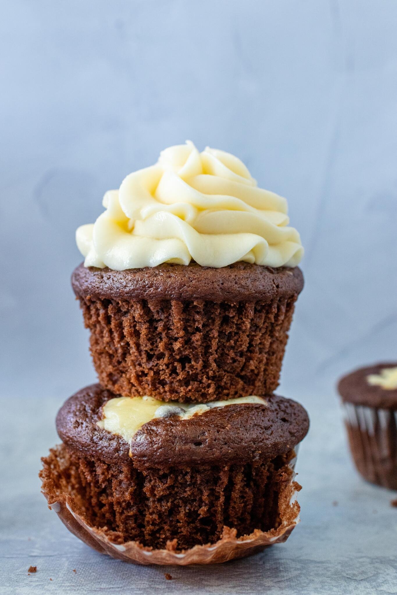 Cheesecake Chocolate Cupcakes (Super Moist) Momsdish
