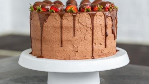 Strawberry Chocolate Cake - OMG Chocolate Desserts