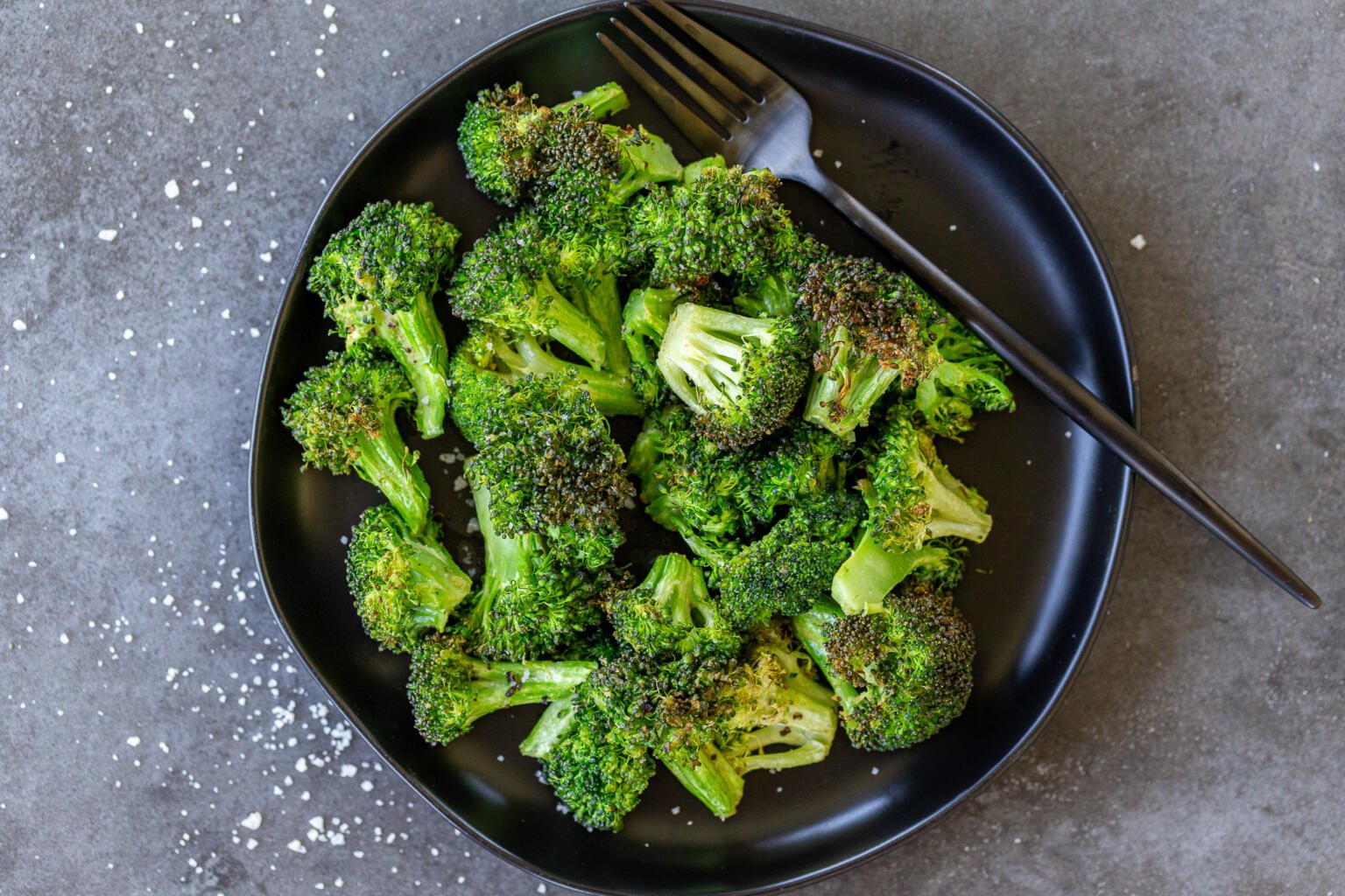 10 Minute Air Fryer Broccoli Recipe Crunchiest Momsdish