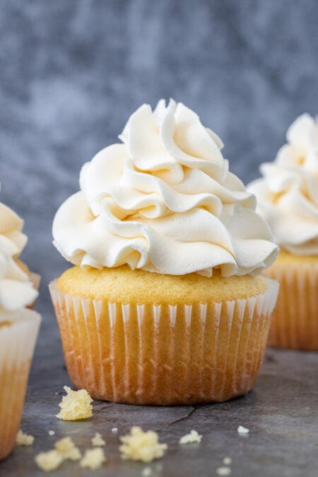 Perfectly Moist Vanilla Cupcakes Recipe - Momsdish