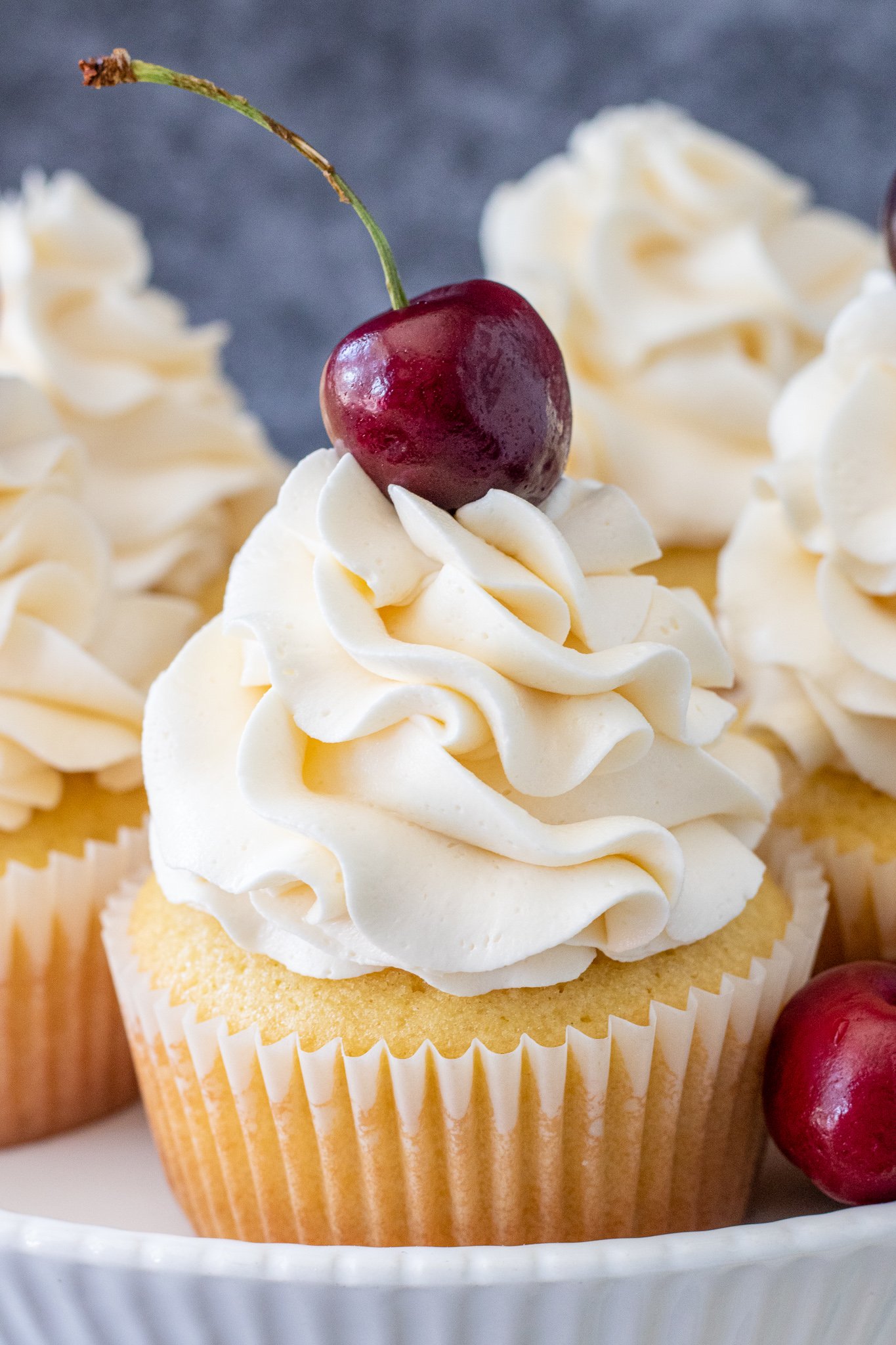 A Giant Cupcake  Wishes and Dishes