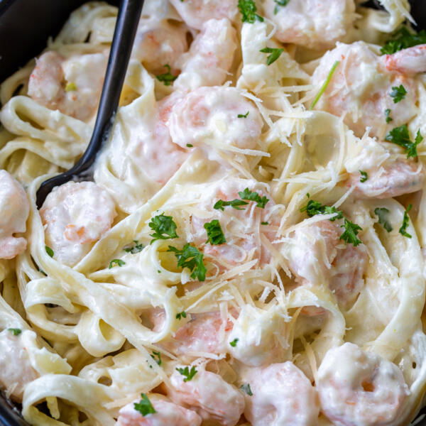 Shrimp Fettuccine Alfredo in a bowl
