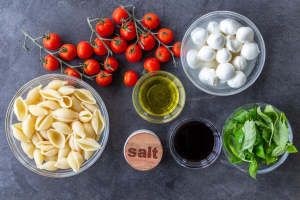 Ingredients for Caprese salad