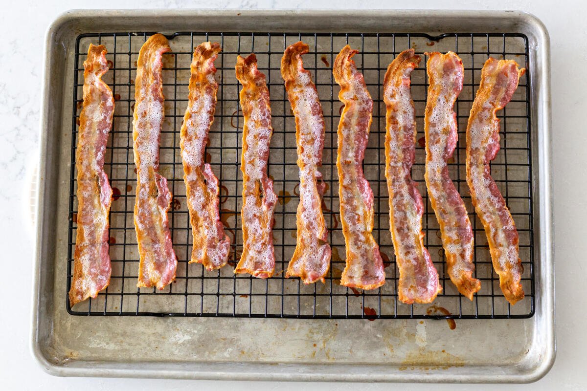 How To Bake Perfect Bacon Every Time - Momsdish