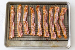 baked bacon on a wire rack