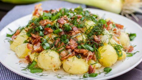 Creamed New Potatoes with Herbs - Momsdish