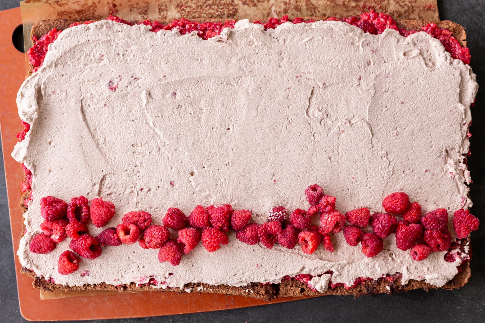 Raspberry Chocolate Roll Cake (Crazy Easy) - Momsdish