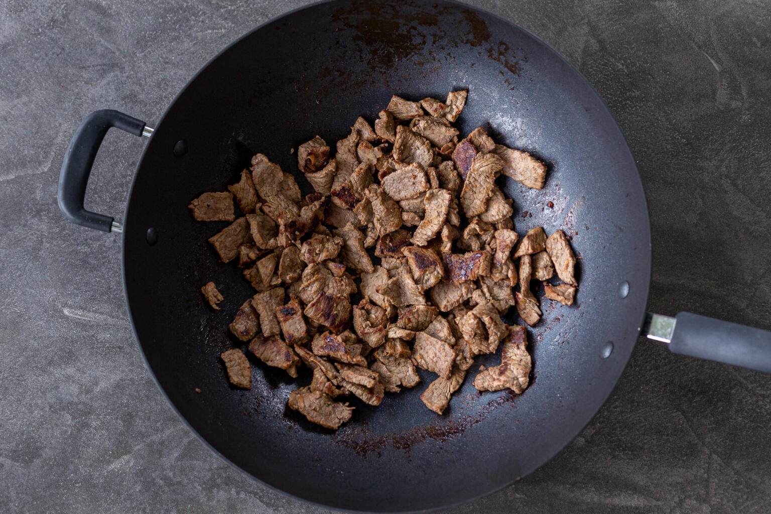 30-Minute Steak Stir Fry Recipe (One Pan!) - Momsdish