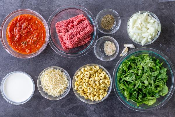 Ingredients for Creamy Spinach Tomato Tortellini