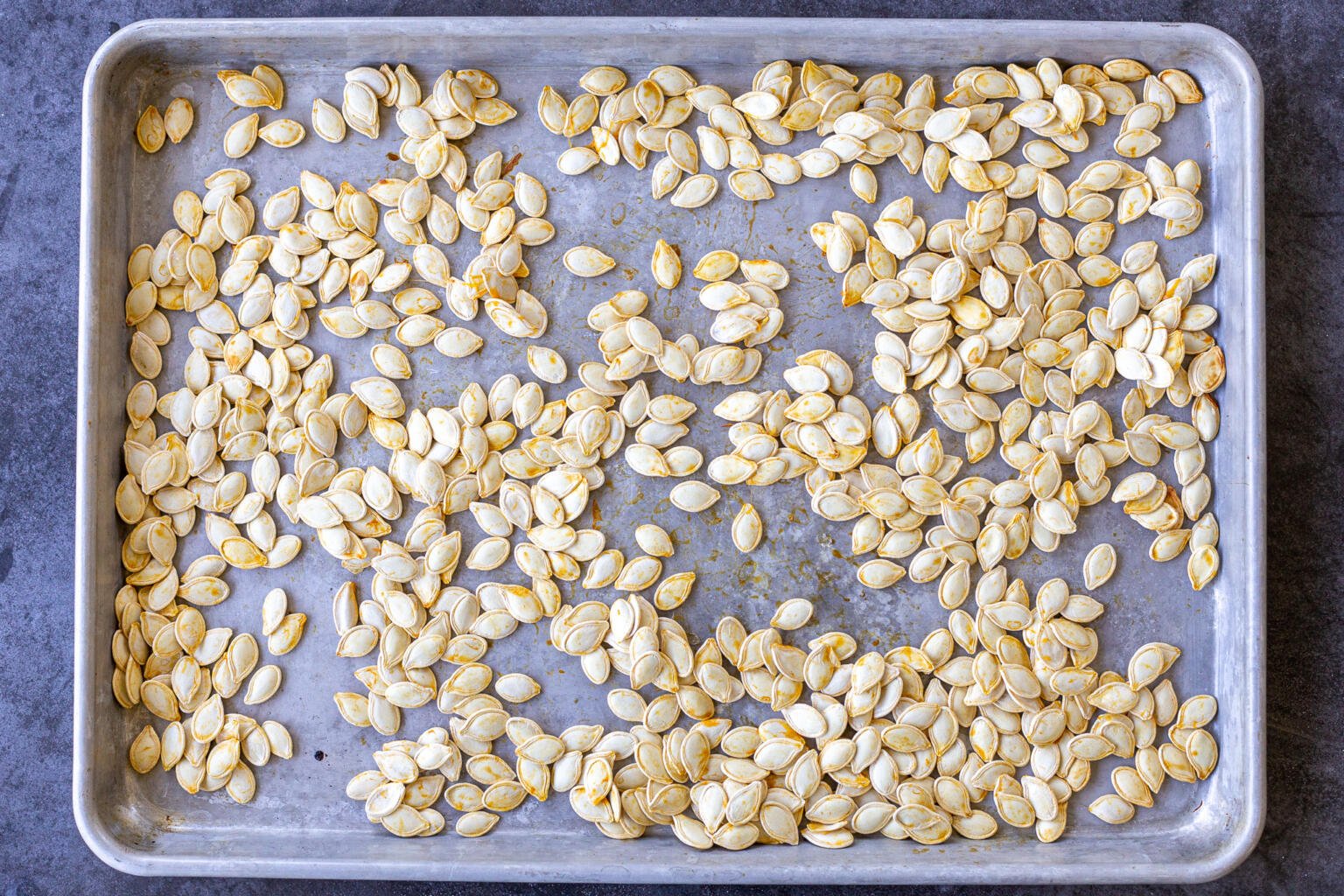 How to Roast Pumpkin Seeds (The Right Way!) Momsdish
