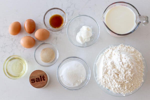 Ingredients for sweet piroshky