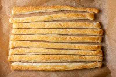 Baked puff pastry dough