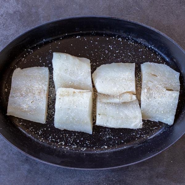 Cod in a baking pan