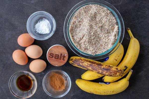 Ingredient for banana almond whoopie pies