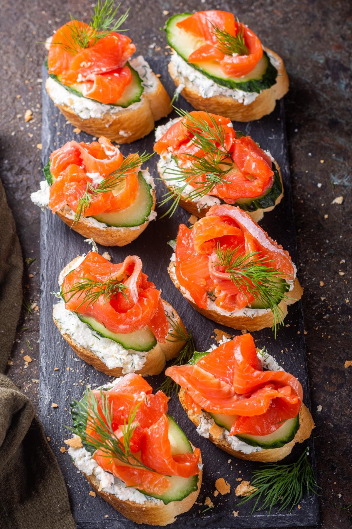 Smoked Salmon Tea Sandwiches (Canapés) Momsdish