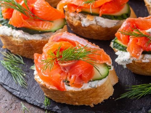 Smoked Salmon & Cream Cheese Sandwich