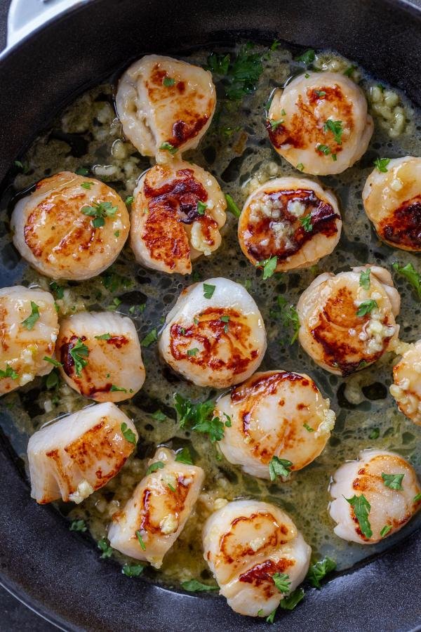 Pan-Seared Butter Scallops on a pan