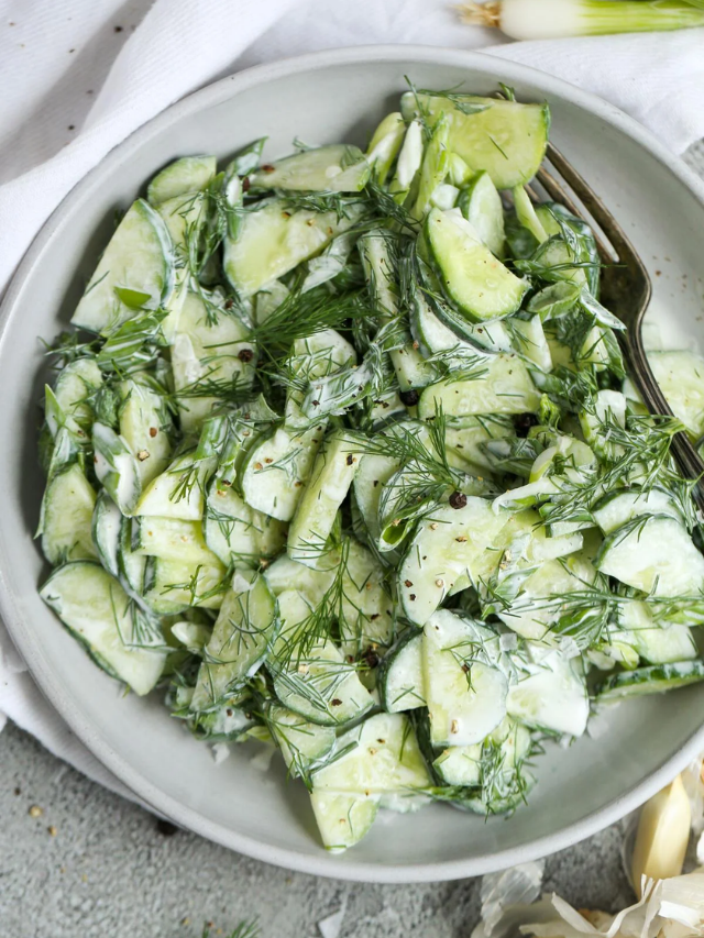 15-Minute Creamy Cucumber Salad Recipe Story - Momsdish