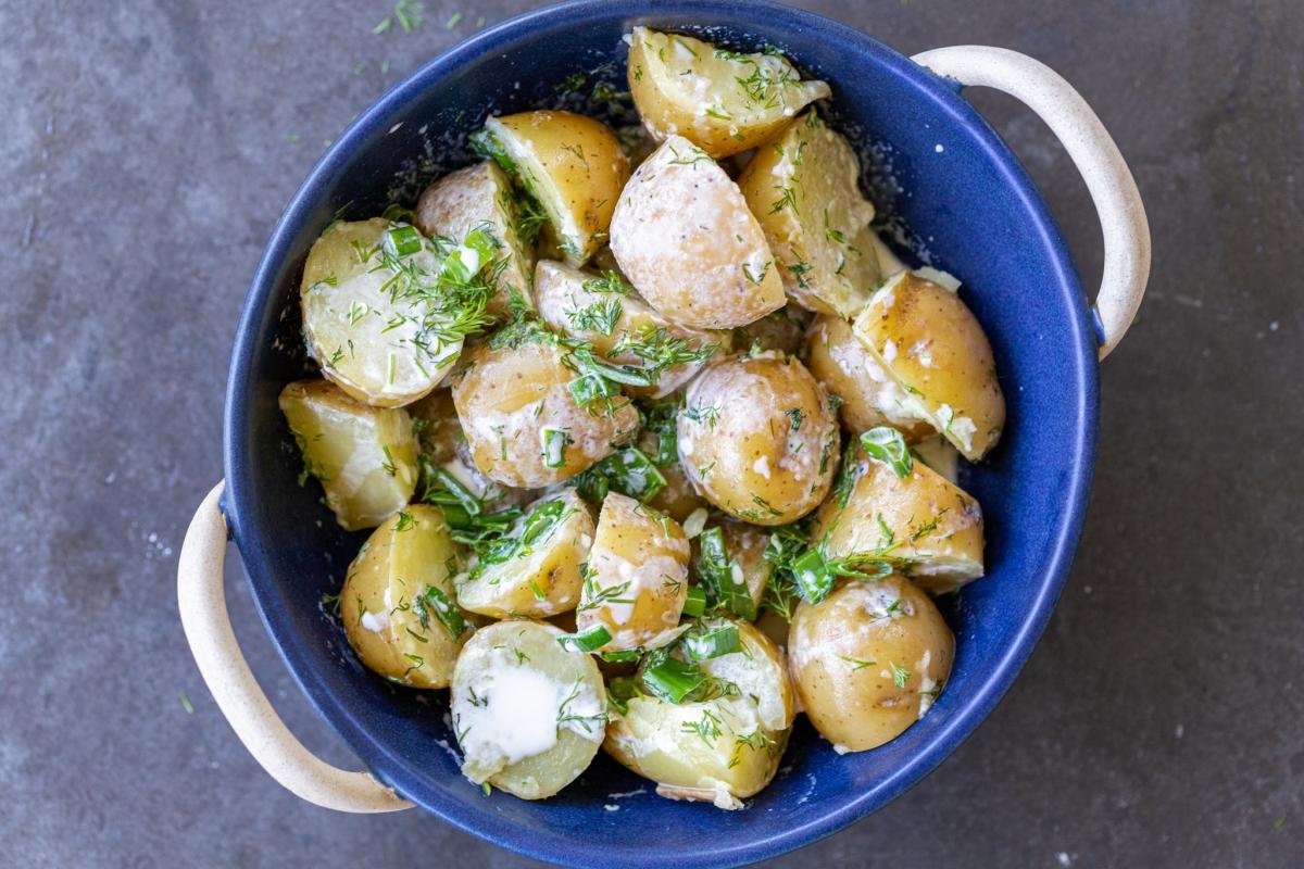 Creamed New Potatoes With Herbs Momsdish