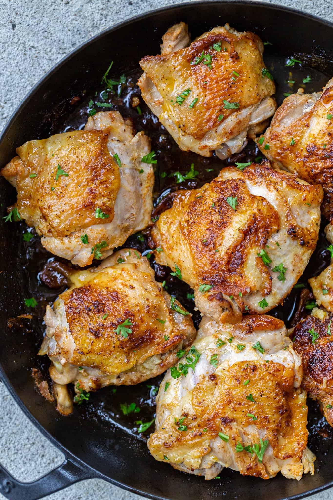 Pan Seared Chicken Thighs 30 Minutes Momsdish