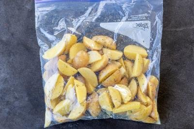 Potatoes in a ziplock bag