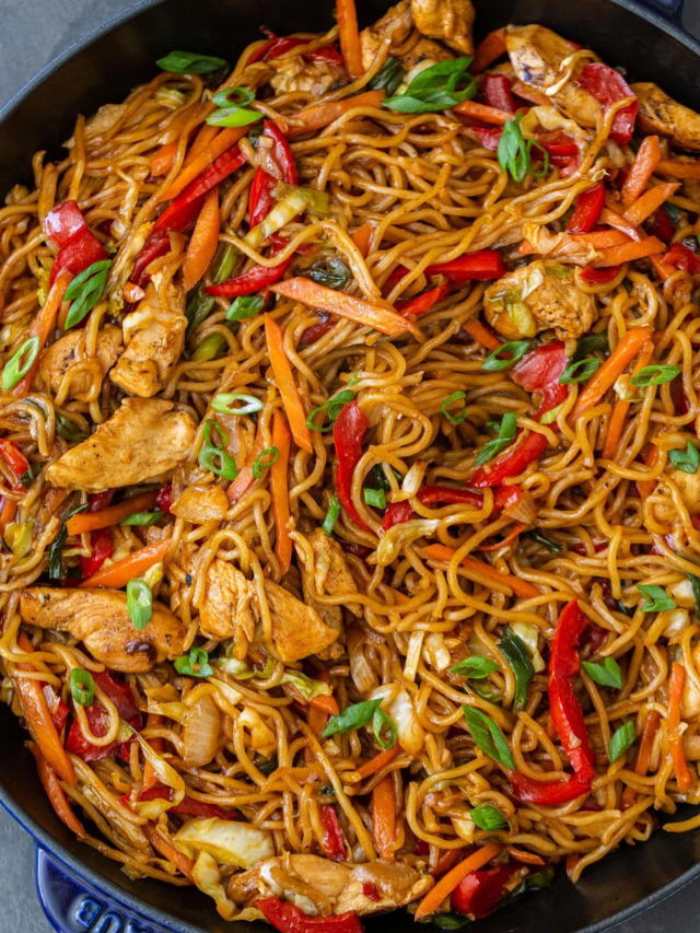 Simple Yakisoba Noodles Recipe Story - Momsdish