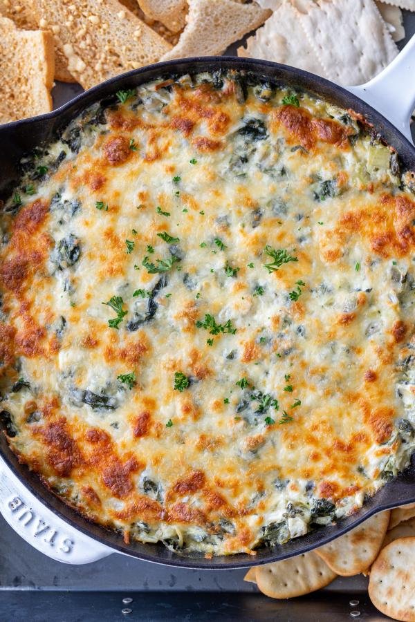 Baked spinach dip in a pan 