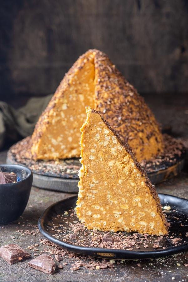 Anthill Cake on a serving tray