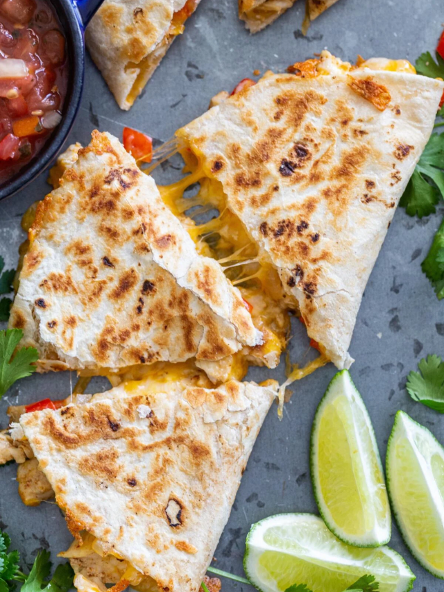 Easy Chicken Quesadillas (Fajita Style) Story - Momsdish