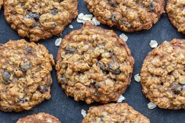 Oatmeal Raisin Cookies