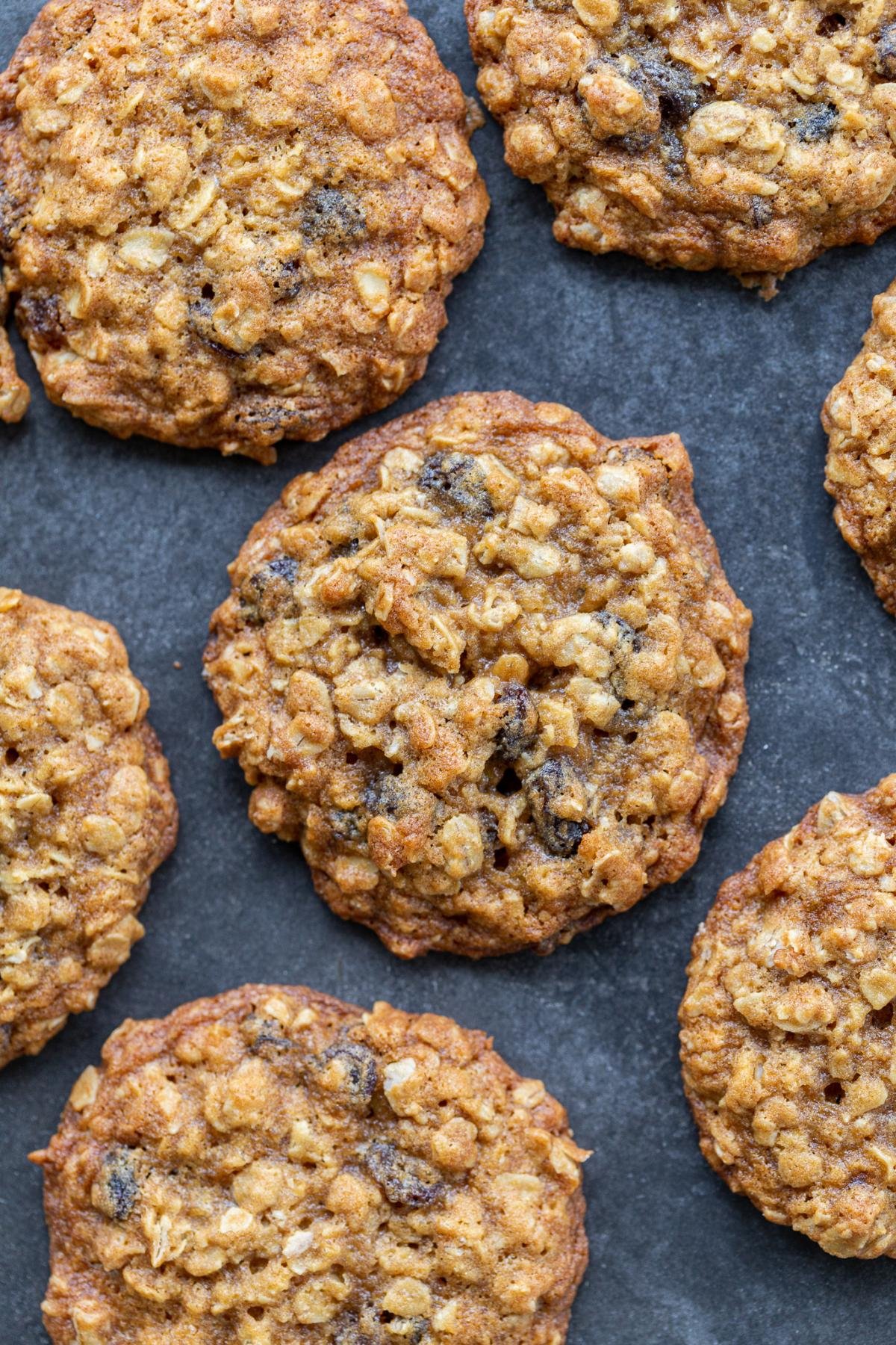 Chewy Oatmeal Raisin Cookies