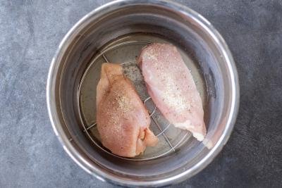chicken breas in an instant pot