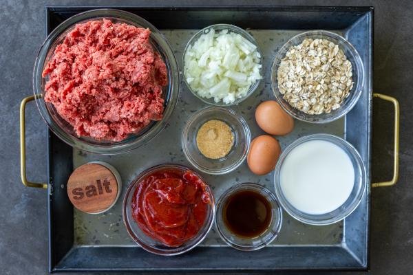 ingredients for meatloaf with oatmeal