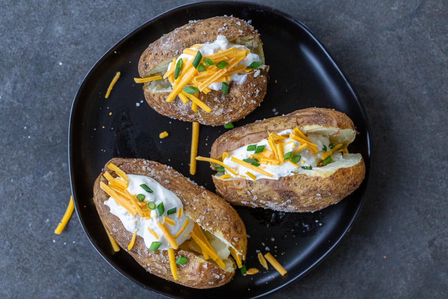 Perfect Baked Potato Recipe (Crazy Easy) Momsdish